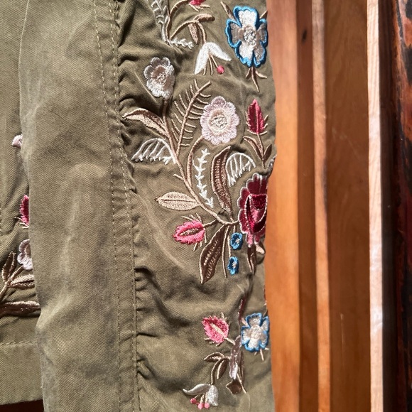 DRIFTWOOD Floral Embroidered Bomber Jacket Size XS Green Full Zip $158 Boho - Picture 4 of 9